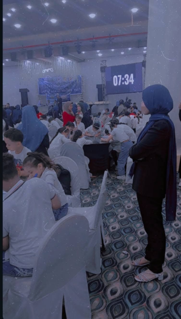 وفاء حمدي حامد خلال فعالية تعليمية جماعية